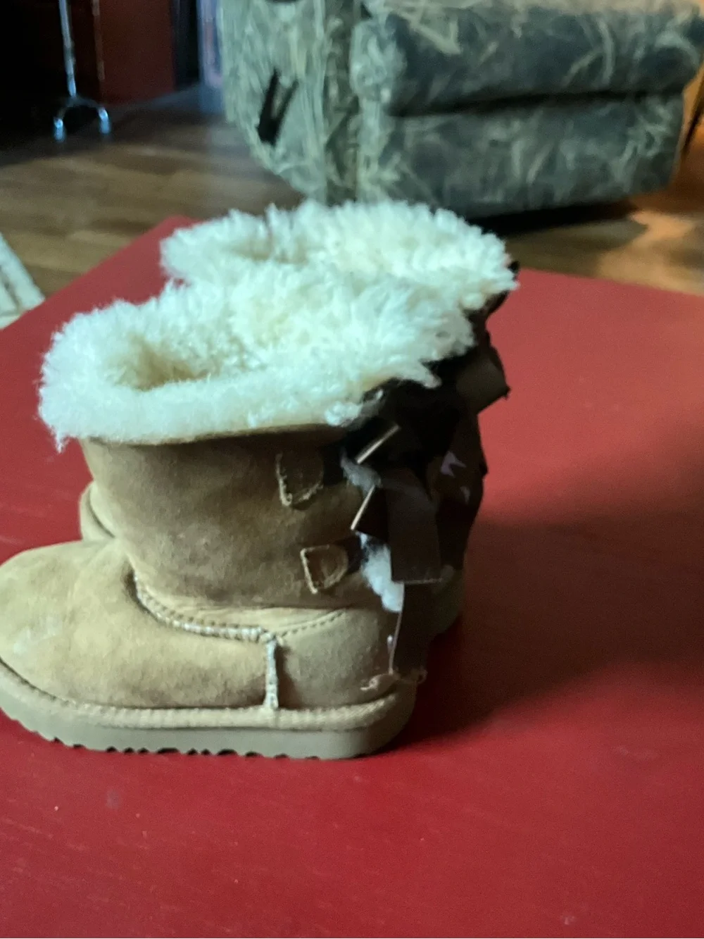 Girls size 8 UGG’s fleece lined boots
